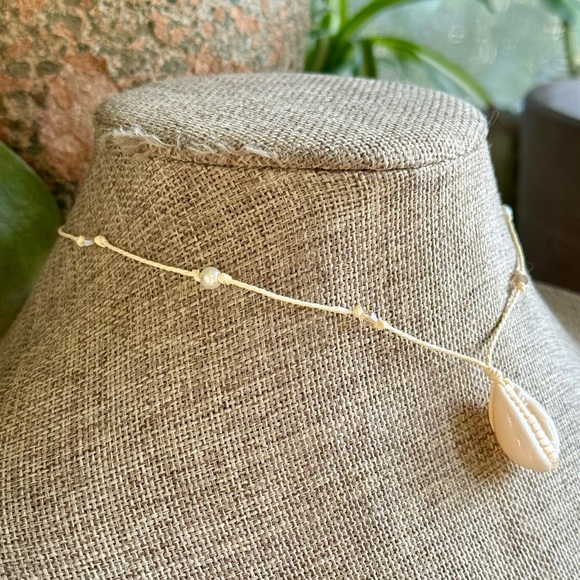 Boho Cowrie Shell Choker - Picture 2 of 5